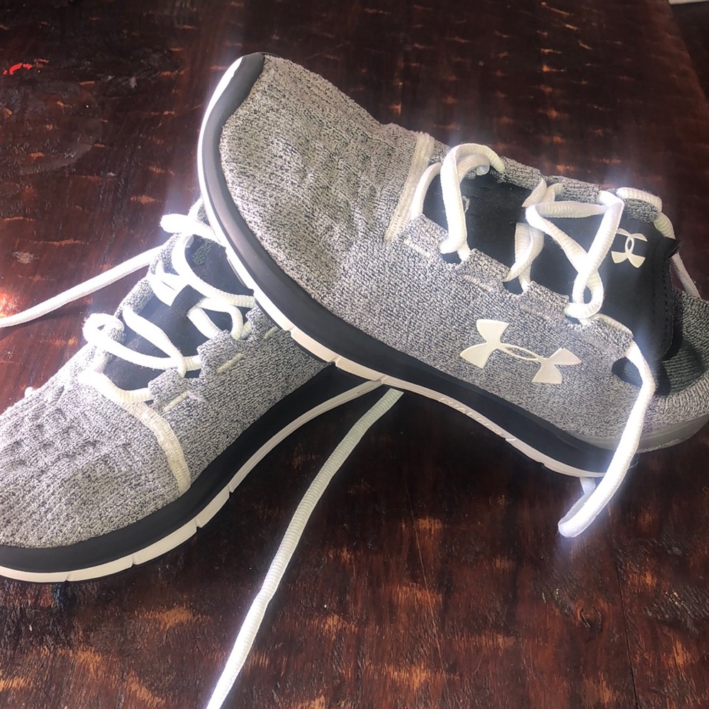 UnderArmour Running Sneakers